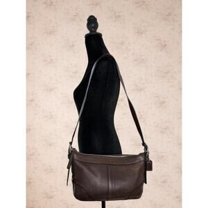 Coach Vintage Pebbled Leather Chocolate Crossbody Shoulder bag